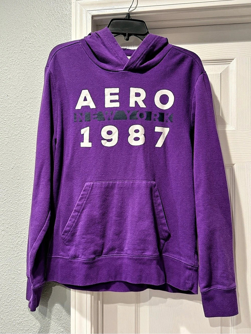 AEROPOSTALE Aero 1987 New York Graphic Hoodie Purple